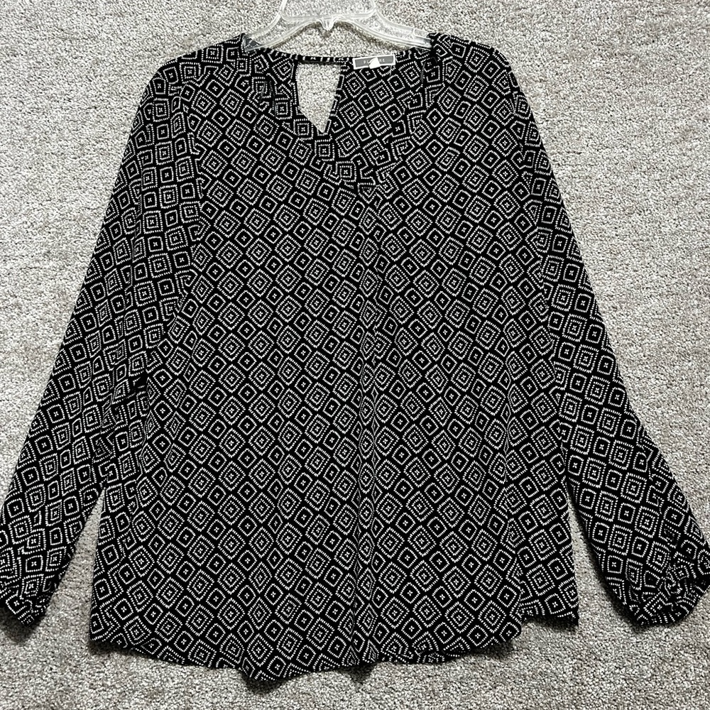 Pleione Black White Abstract Lightweight Sheer  Blouse Size Large